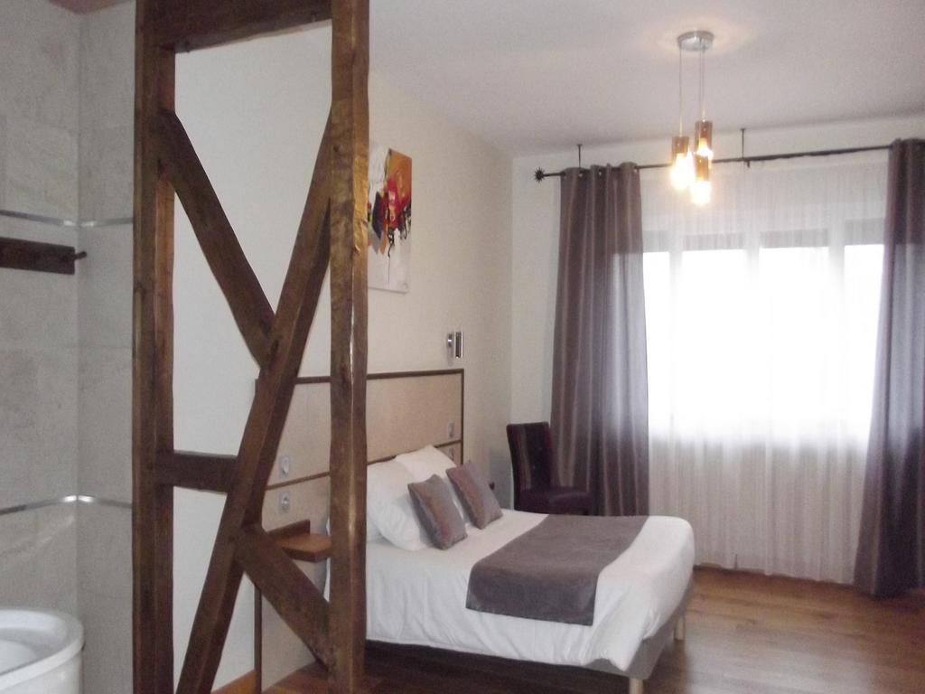 Auberge des Moulins Pont-Les-Moulins Zimmer foto
