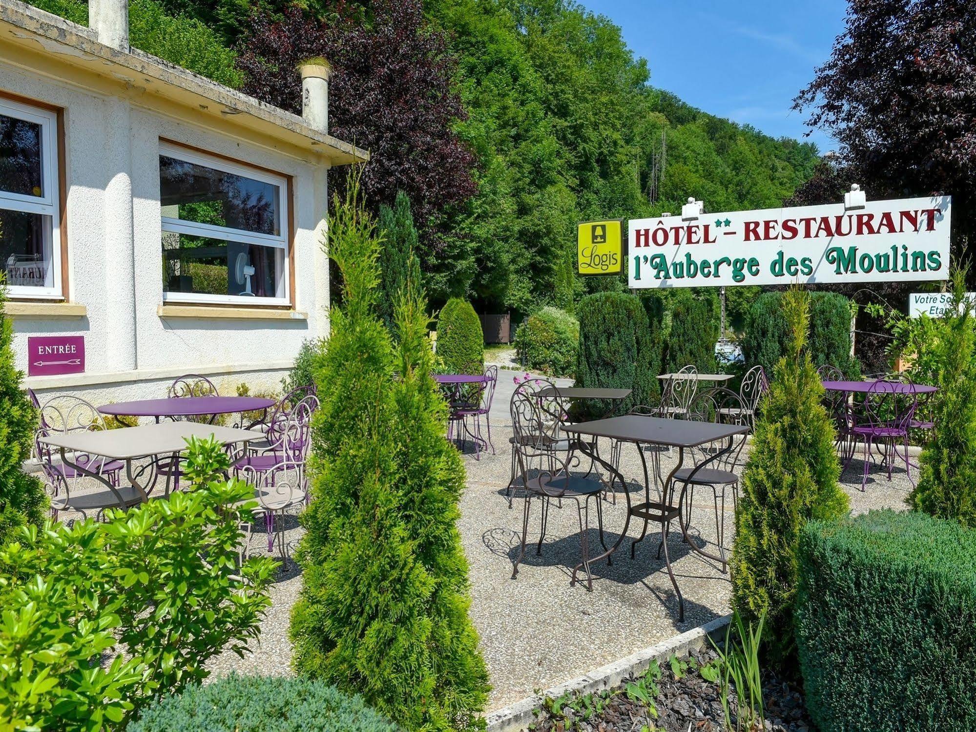 Auberge des Moulins Pont-Les-Moulins Exterior foto